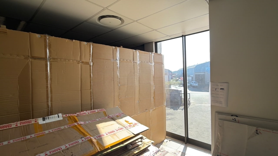 To Let Commercial Property for Rent in Stikland Industrial Western Cape